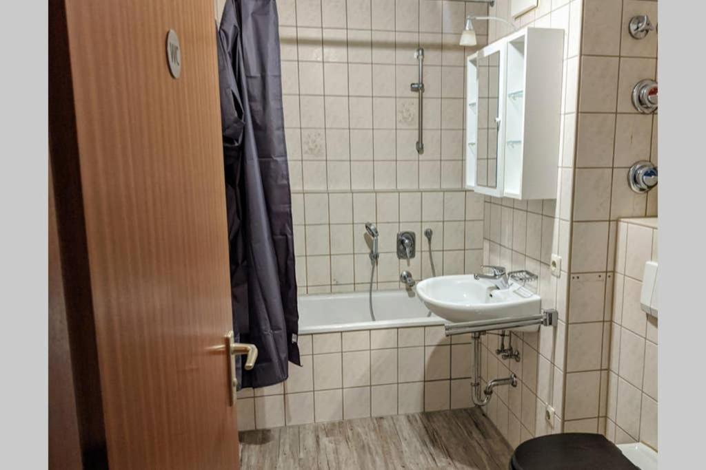 Ideale Messe/Airport Wohnung 15Min Fahrtweg Kirchheim unter Teck Eksteriør bilde